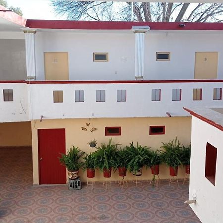 Hotel Rocio Cedral Bagian luar foto